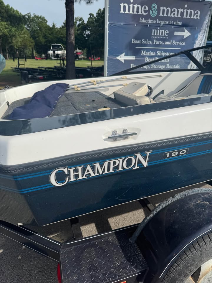 1999 Champion 190