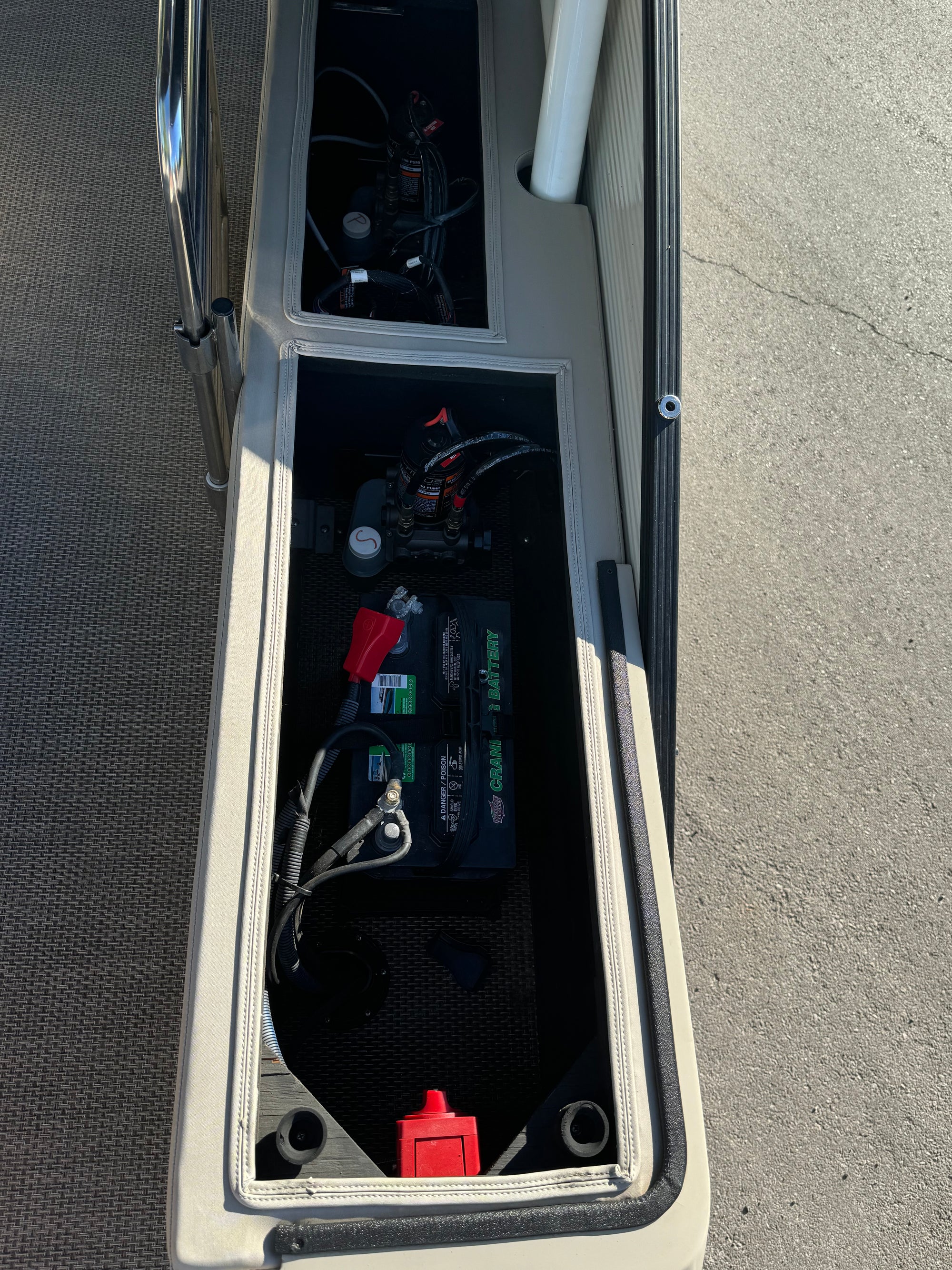 2019 Bennington Q27