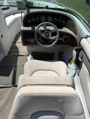 2002 Four Winns 210 Horizon
