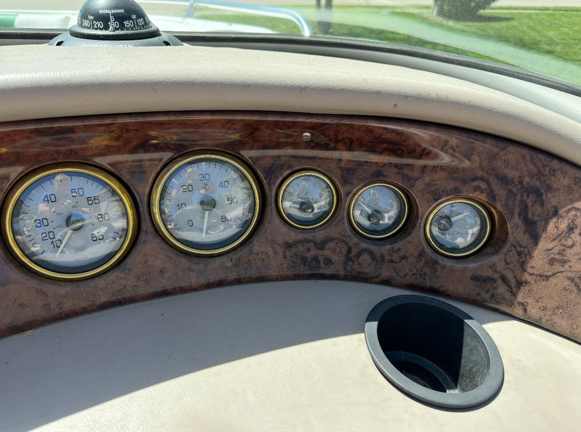 2002 Four Winns 210 Horizon