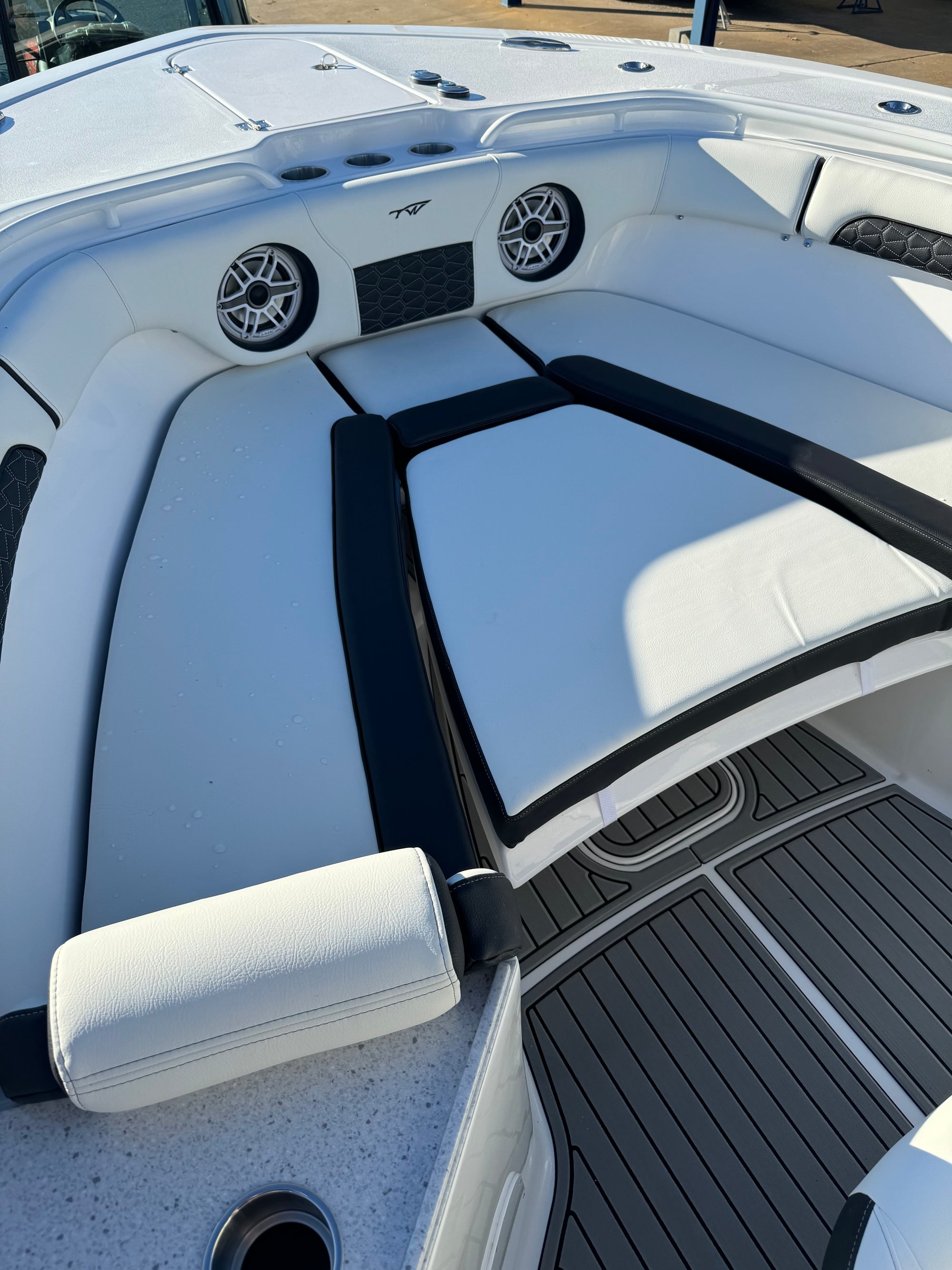 2025 Tidewater 282cc