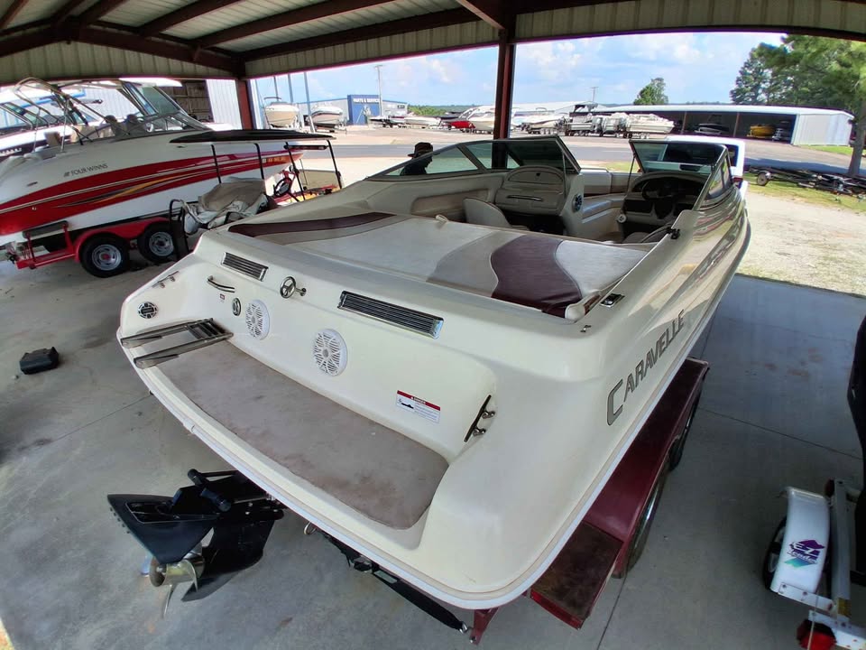 1997 Caravell Legend 209BR