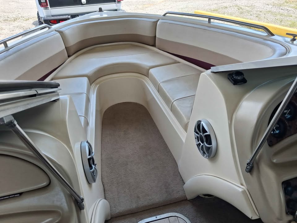 1997 Caravell Legend 209BR