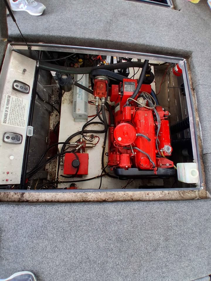 1999 Sumerset 80' Houseboat