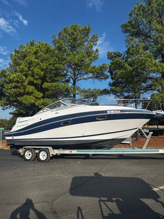 2004 Four Winns V258