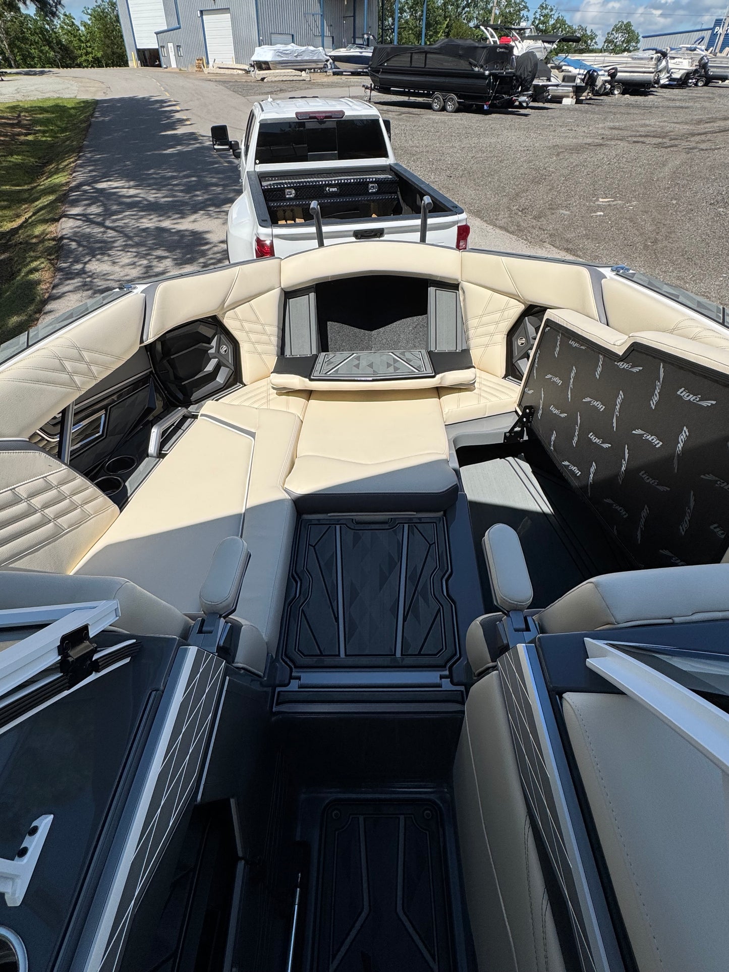 2025 Tigé Ultré 25ZX