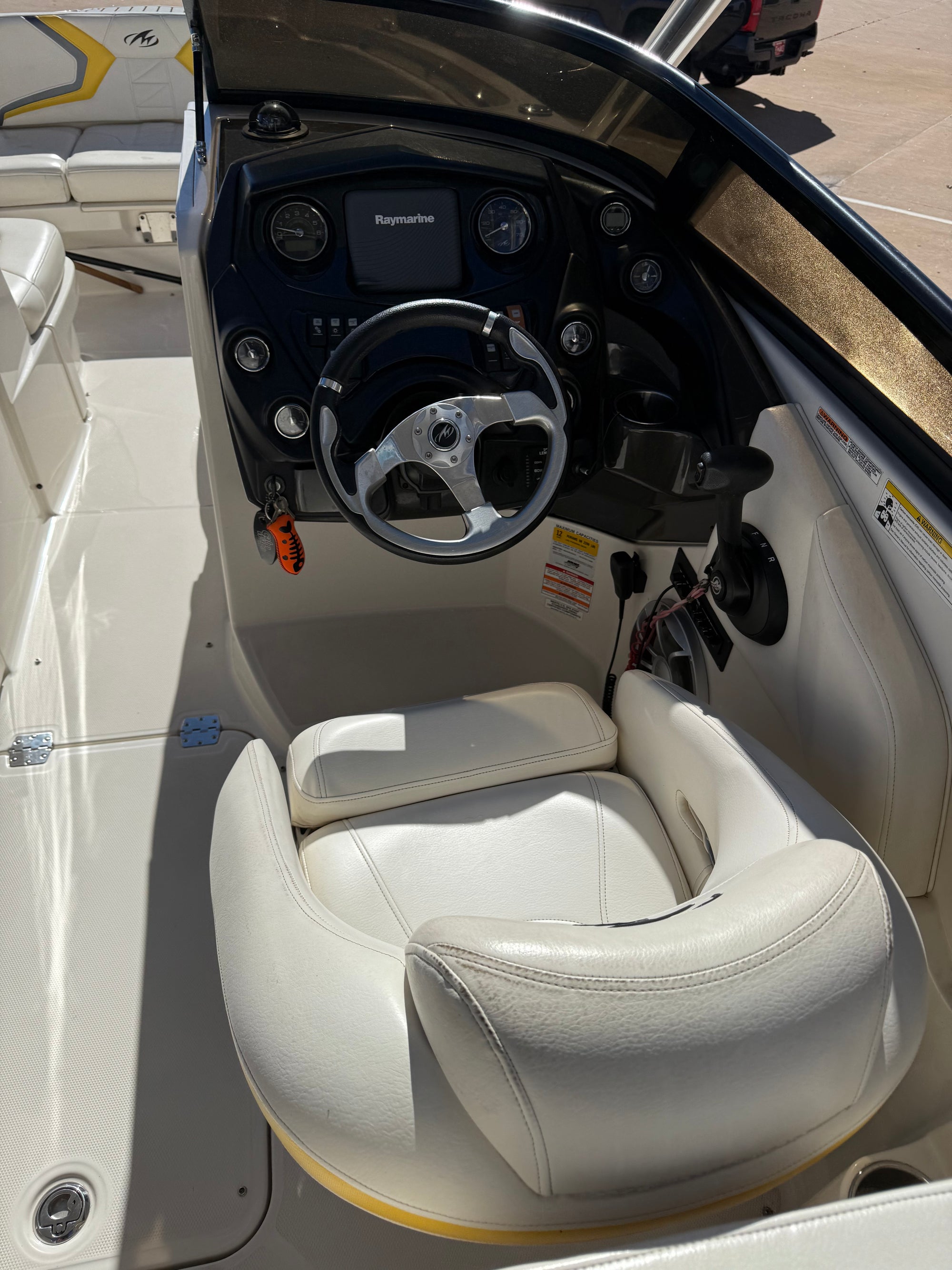 2014 Monterey M5 MSX Sport Boat