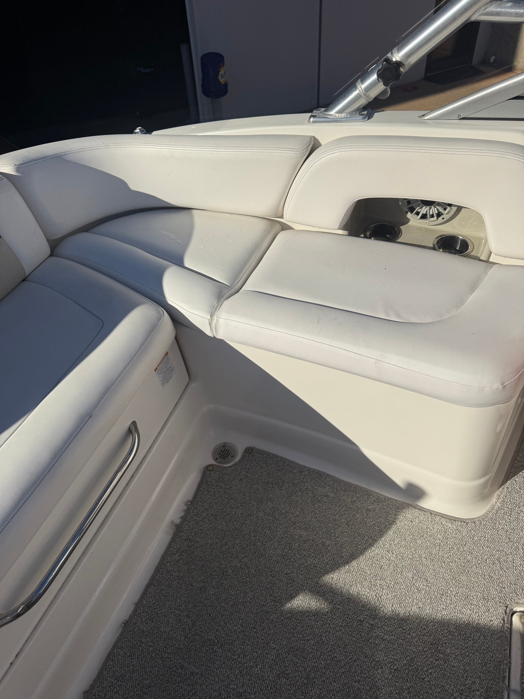 2009 Chaparral Sunesta 224