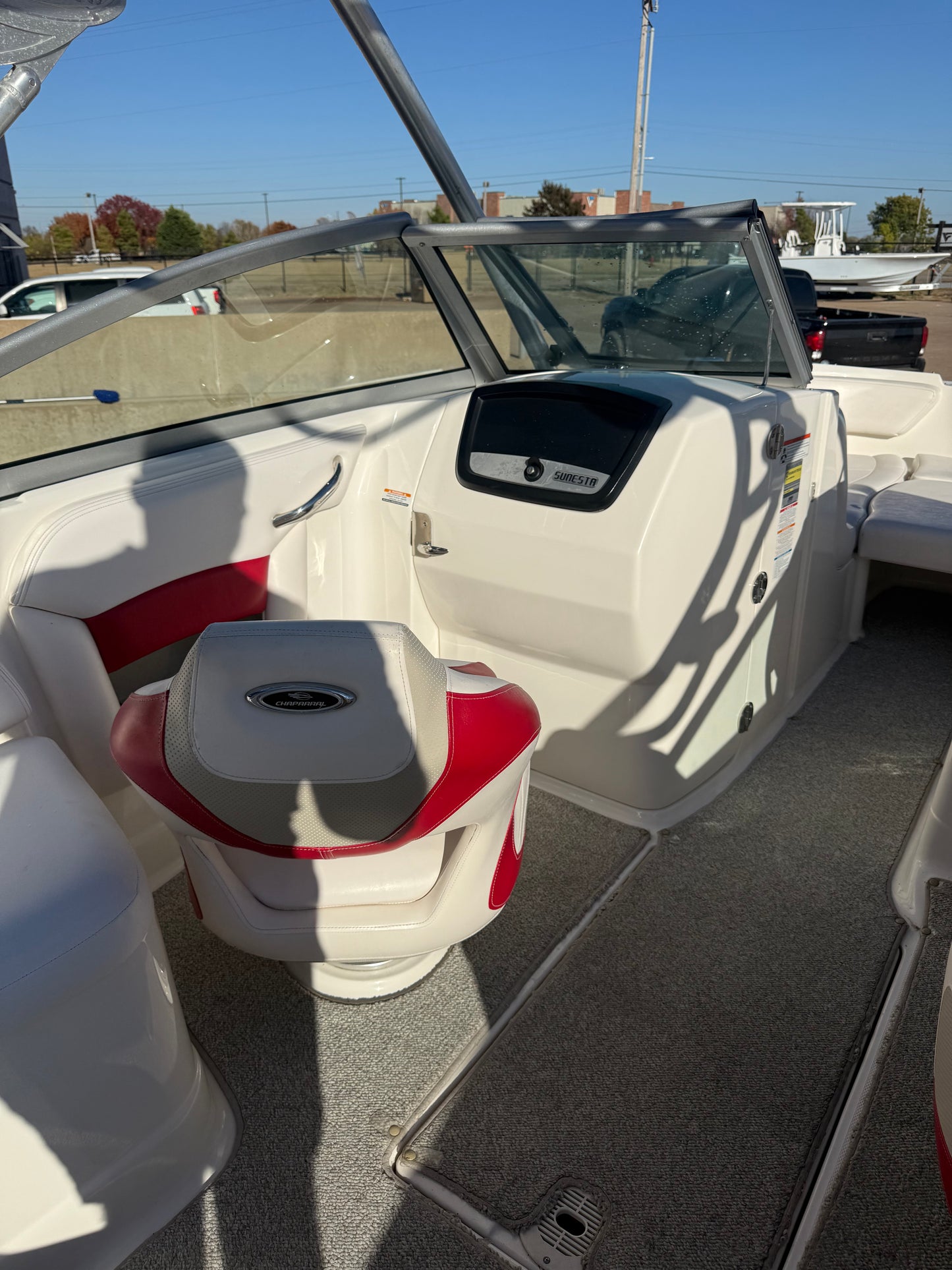 2009 Chaparral Sunesta 224