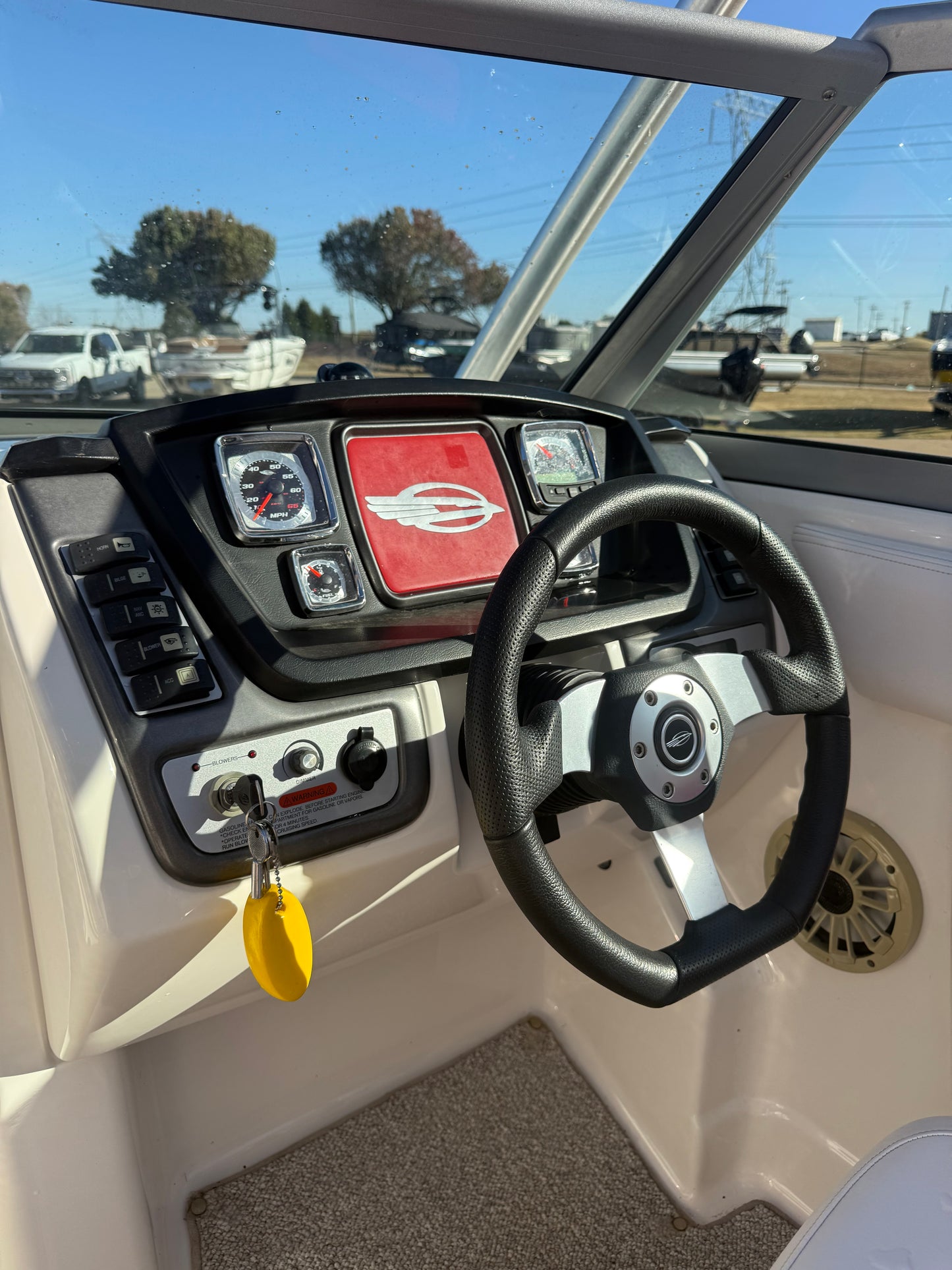 2009 Chaparral Sunesta 224