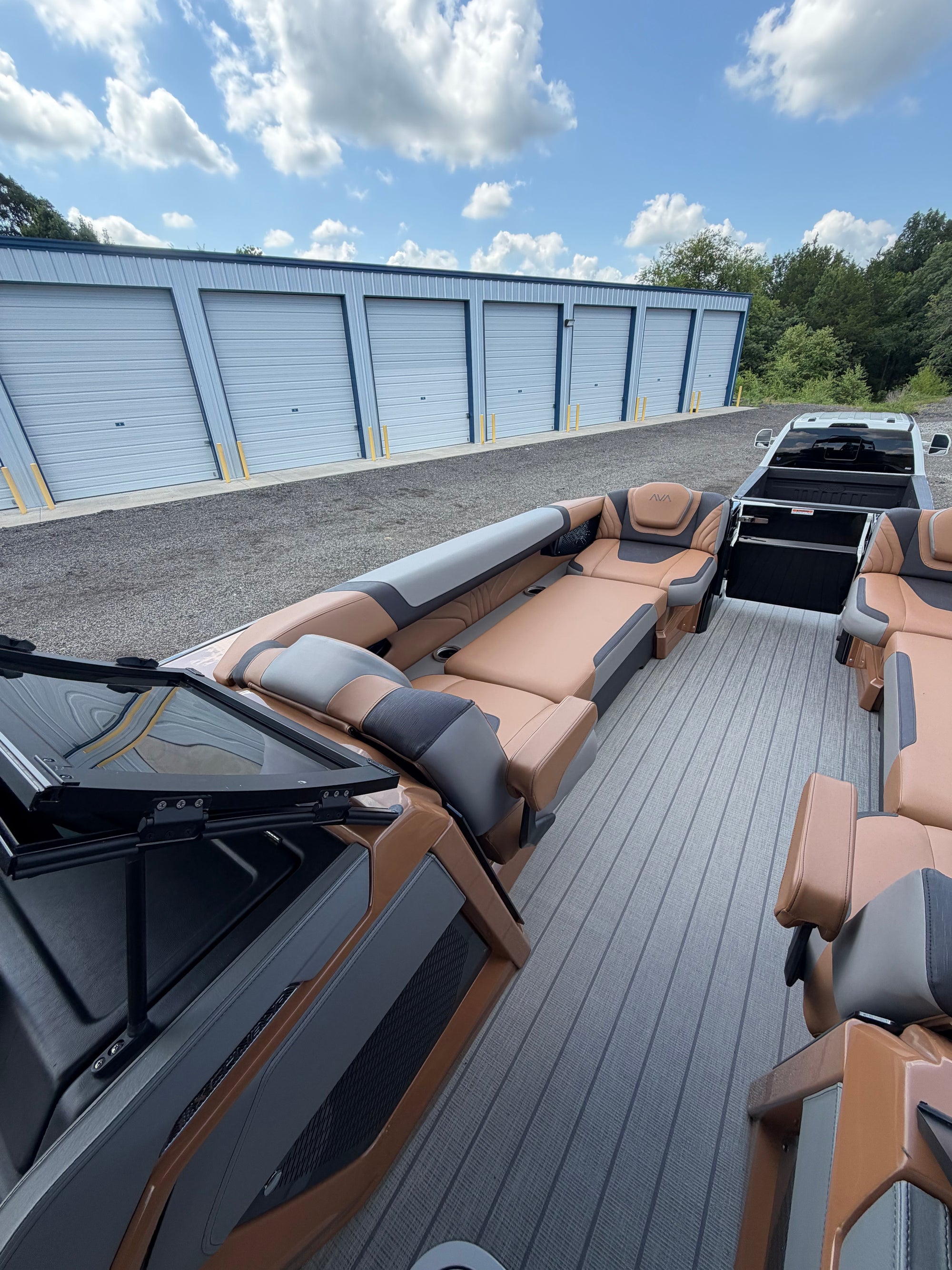2024 Avalon Excalibur 400 V10 Verado