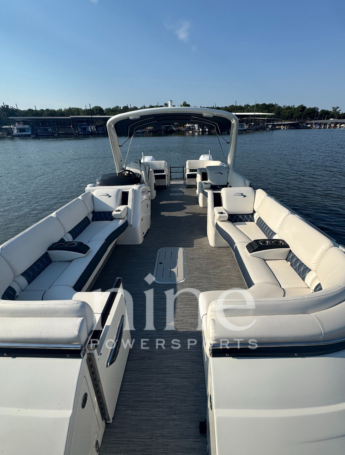 2021 Bennington QX 30 Lake of The Ozarks Edition