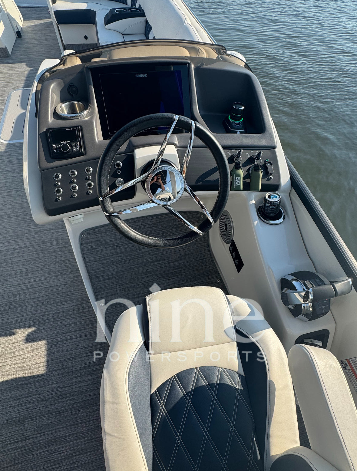 2021 Bennington QX 30 Lake of The Ozarks Edition