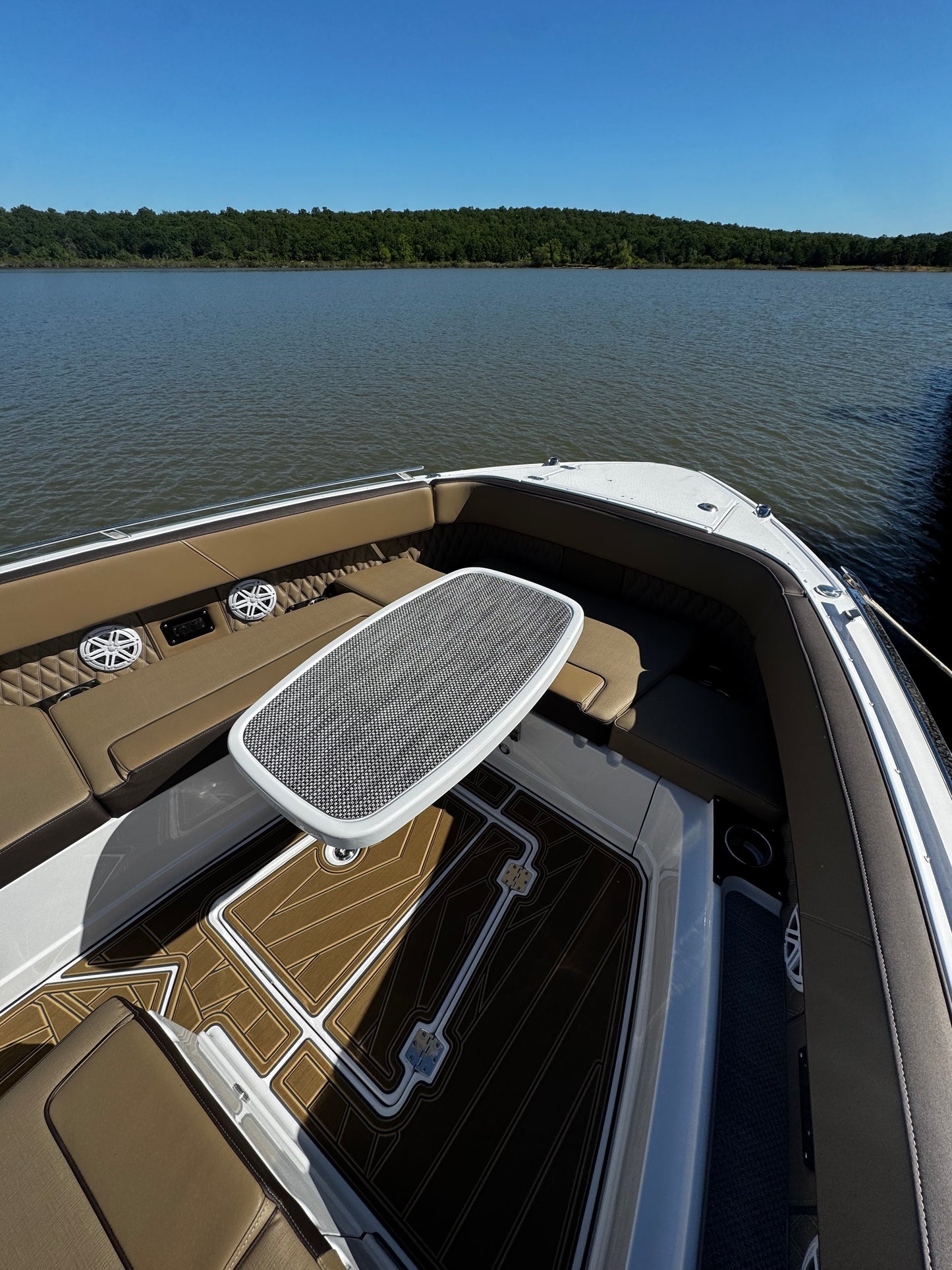 2026 Monterey 385SS Super Sport (SOLD)