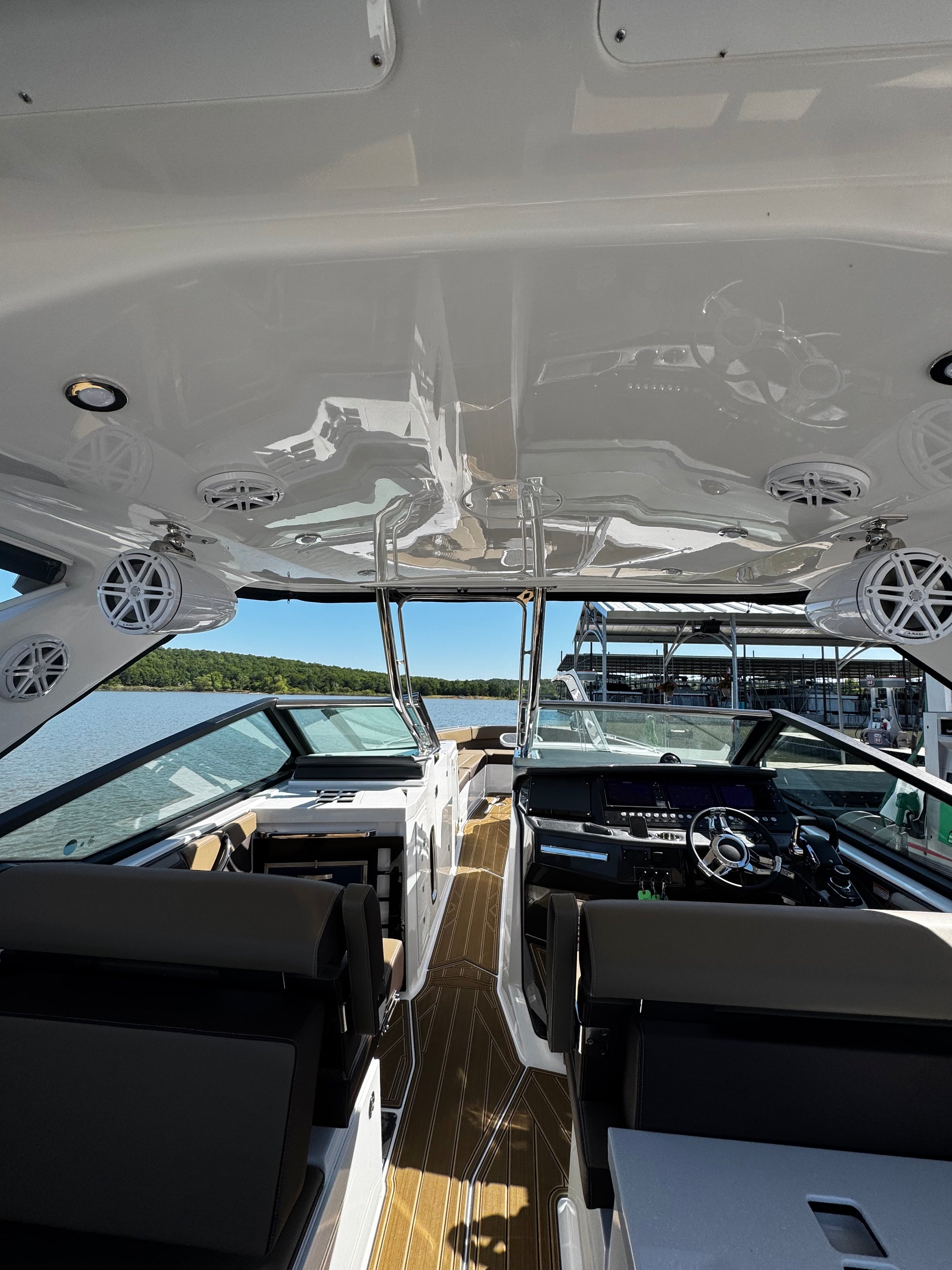 2026 Monterey 385SS Super Sport (SOLD)