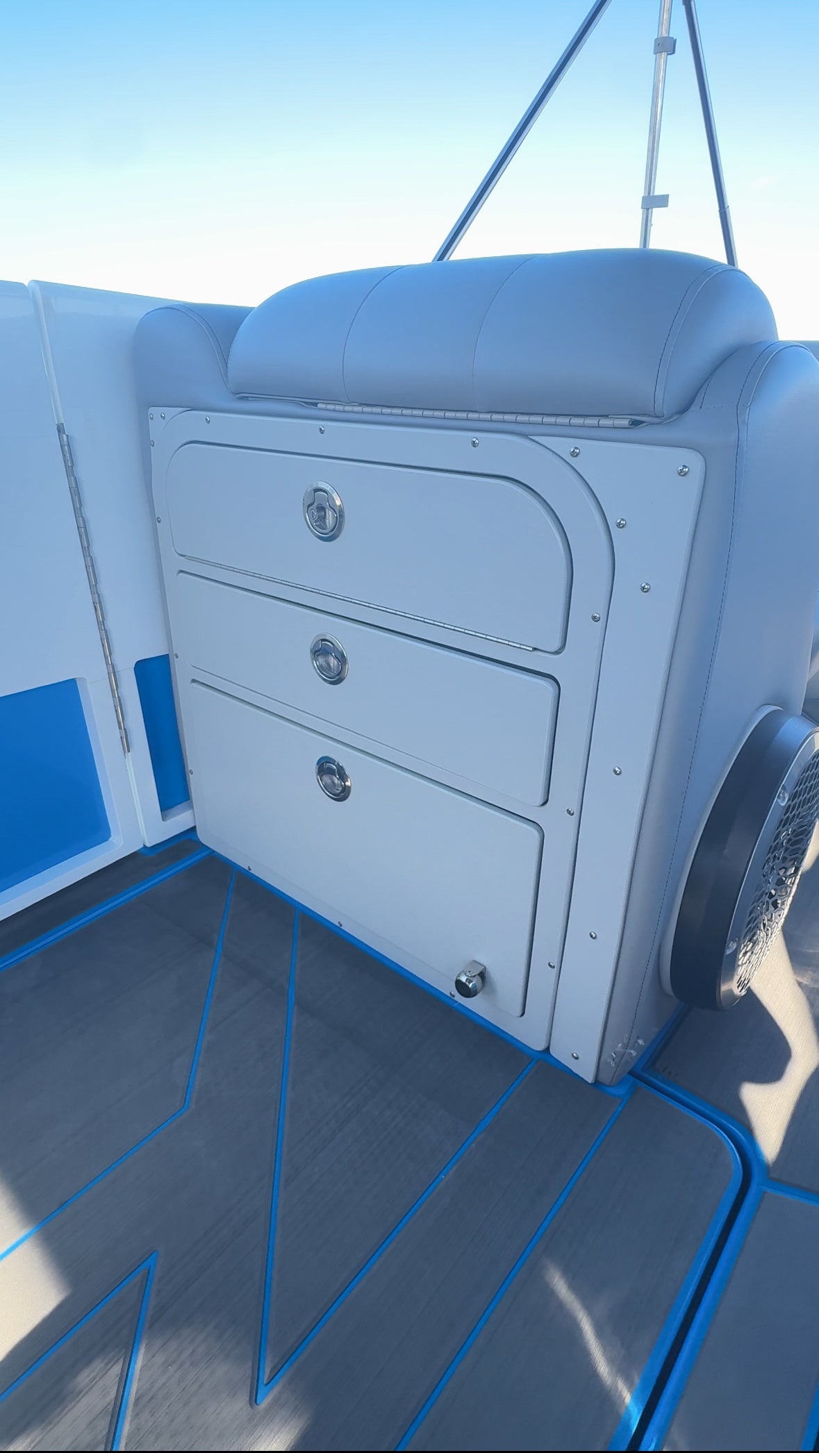 2024 Paradigm 295 Surf SL