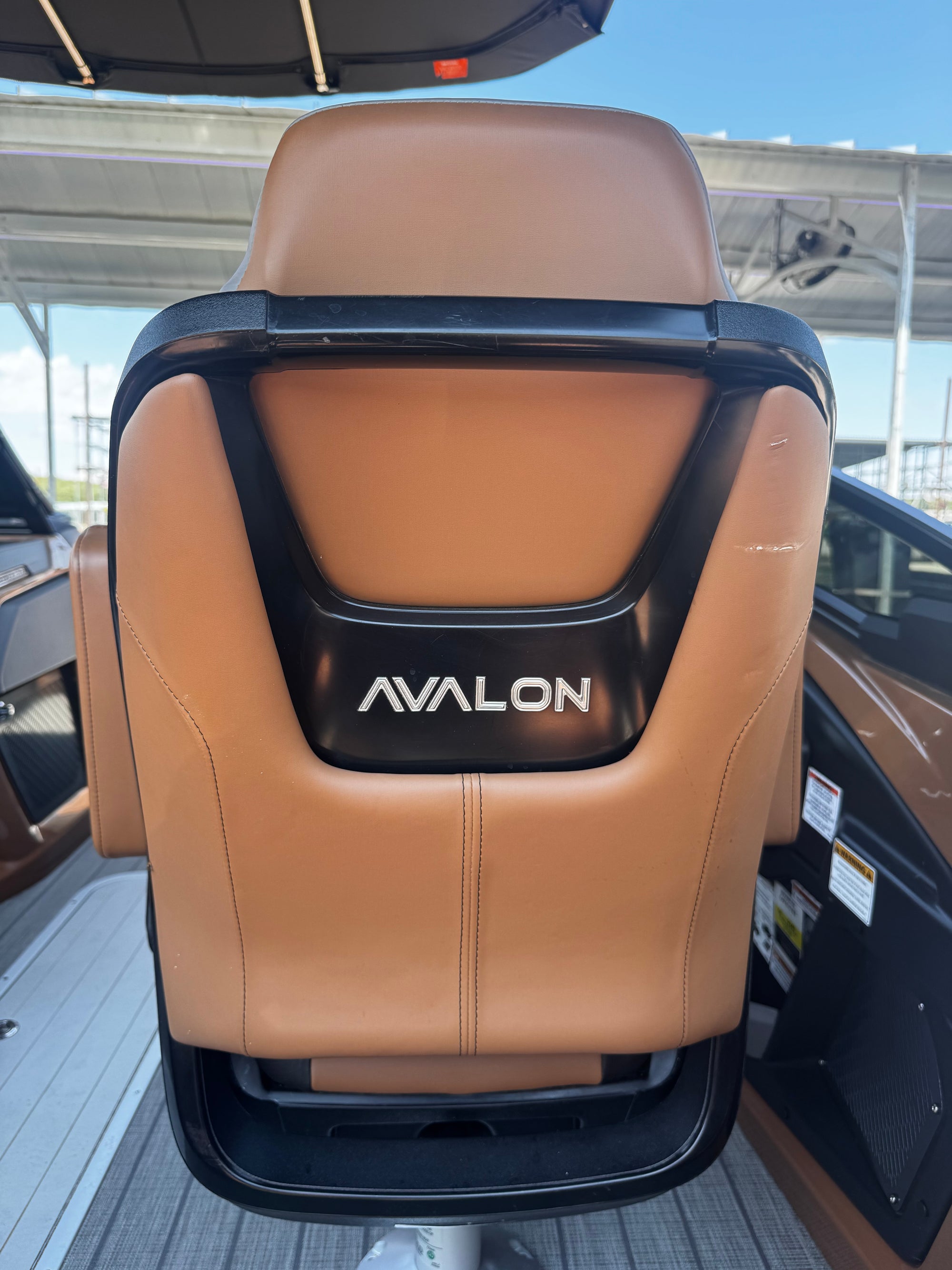 2024 Avalon Excalibur 400 V10 Verado