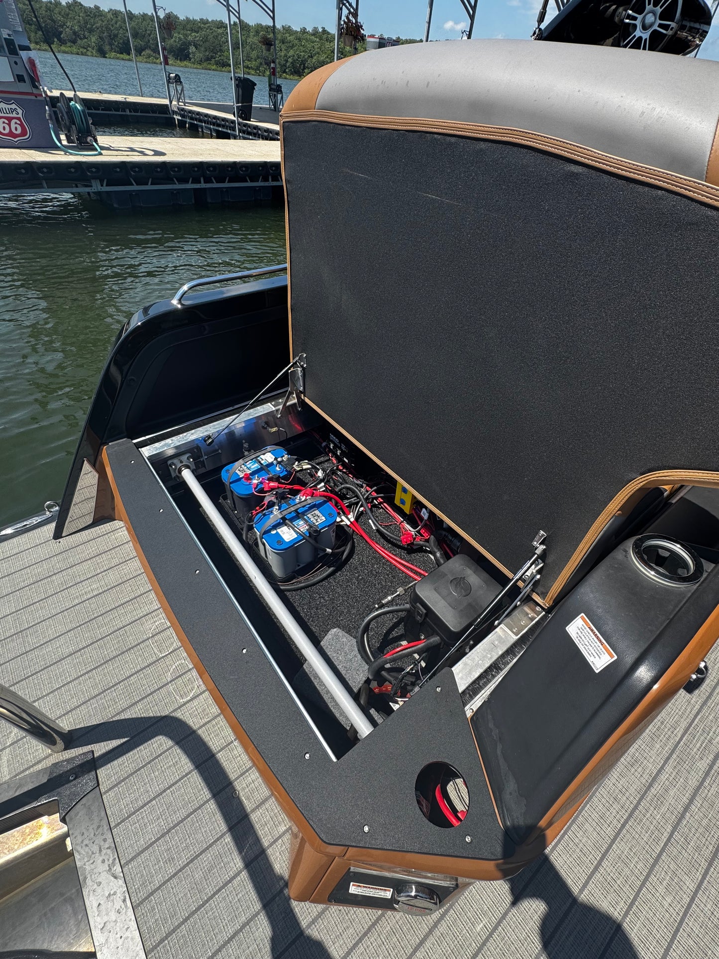 2024 Avalon Excalibur 400 V10 Verado