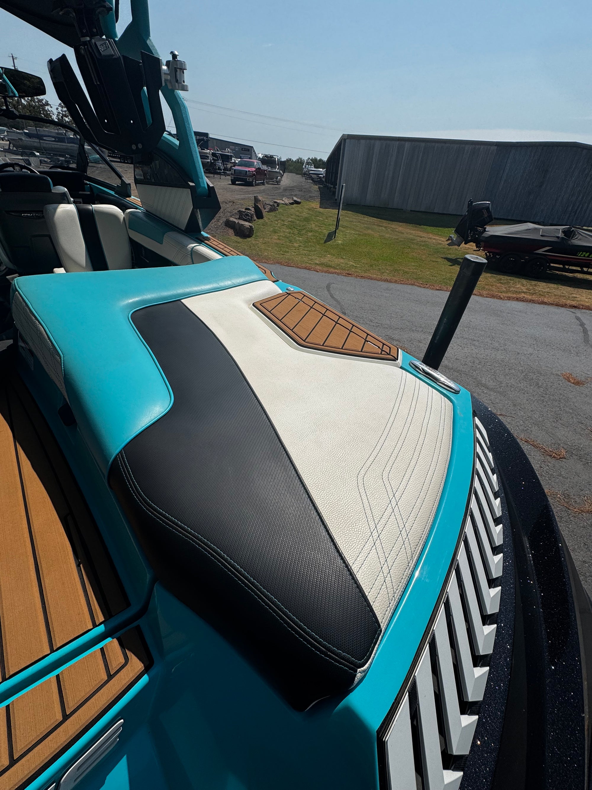 2019 Nautique Super Air G23