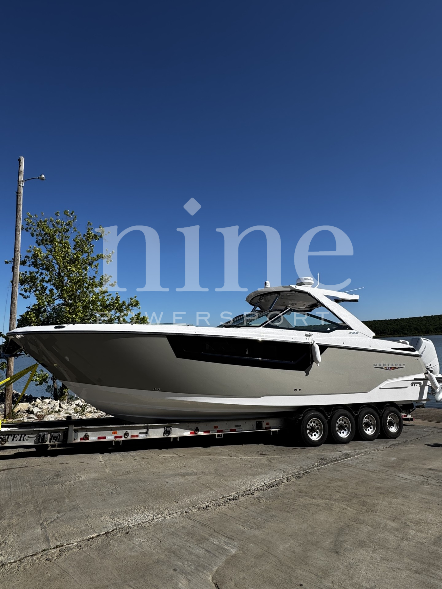 2026 Monterey 385SS Super Sport (SOLD)